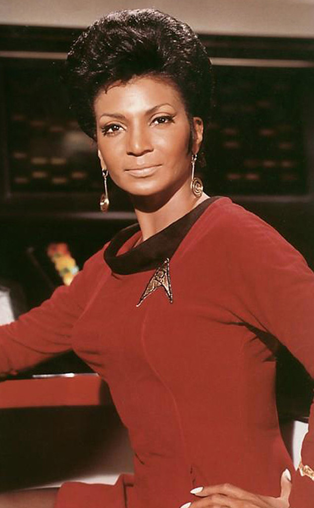 uhura star trek actress